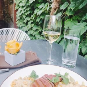 Meet your Posher, Lilyrosa!